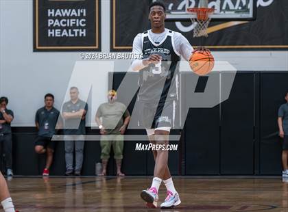 Thumbnail 1 in 'Iolani vs. Utah Prep (Iolani Classic) photogallery.
