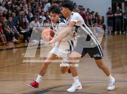 Thumbnail 2 in 'Iolani vs. Utah Prep (Iolani Classic) photogallery.