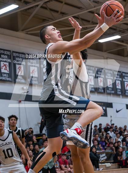 Thumbnail 2 in 'Iolani vs. Utah Prep (Iolani Classic) photogallery.