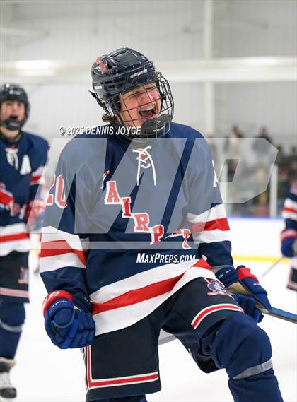 Thumbnail 3 in Fairport @ Penfield (NYSPHAA Section V Class AA Pre-Quarterfinal) photogallery.