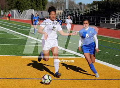 Thumbnail 1 in Foothill @ Livermore photogallery.