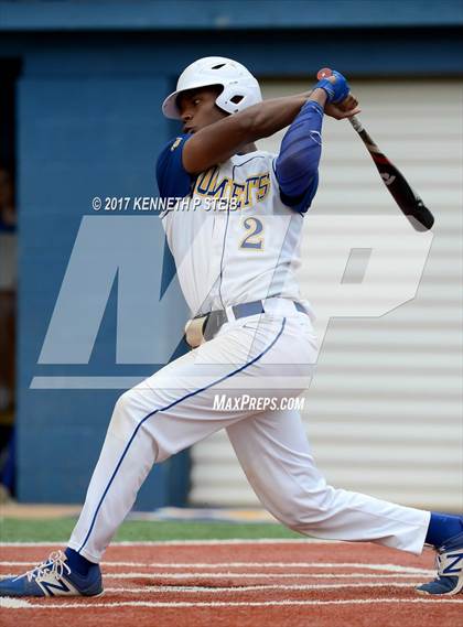 Thumbnail 2 in Sacred Heart @ St. Charles Catholic (LHSAA 2A Regional Playoff) photogallery.