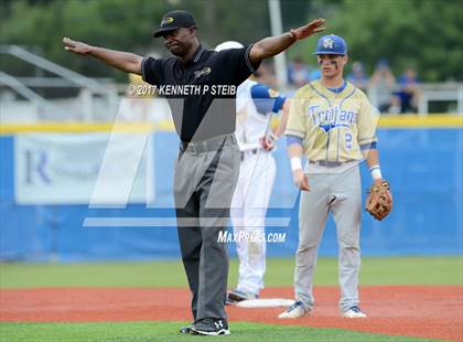 Thumbnail 1 in Sacred Heart @ St. Charles Catholic (LHSAA 2A Regional Playoff) photogallery.