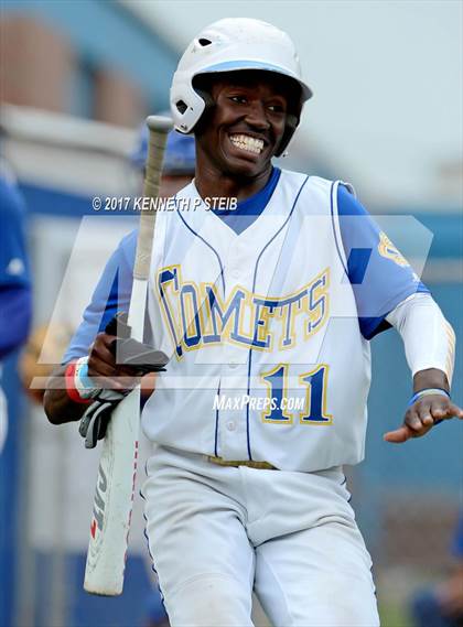 Thumbnail 1 in Sacred Heart @ St. Charles Catholic (LHSAA 2A Regional Playoff) photogallery.