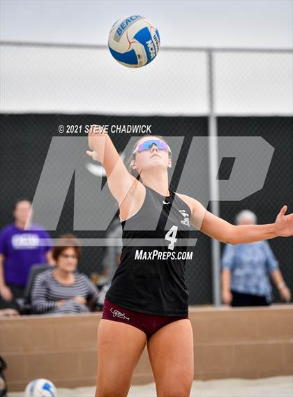 Thumbnail 3 in Salpointe Catholic vs Northwest Christian  @ Casteel (AIA Division II Final) photogallery.