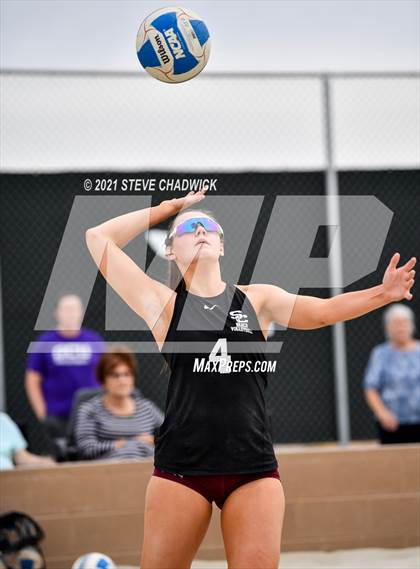 Thumbnail 2 in Salpointe Catholic vs Northwest Christian  @ Casteel (AIA Division II Final) photogallery.