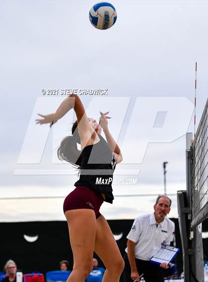 Thumbnail 2 in Salpointe Catholic vs Northwest Christian  @ Casteel (AIA Division II Final) photogallery.