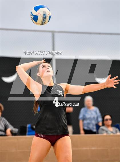 Thumbnail 2 in Salpointe Catholic vs Northwest Christian  @ Casteel (AIA Division II Final) photogallery.