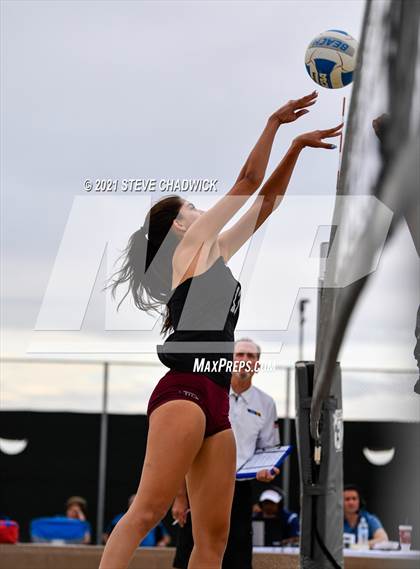 Thumbnail 3 in Salpointe Catholic vs Northwest Christian  @ Casteel (AIA Division II Final) photogallery.