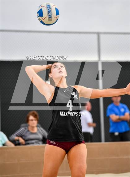 Thumbnail 3 in Salpointe Catholic vs Northwest Christian  @ Casteel (AIA Division II Final) photogallery.