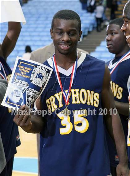 Thumbnail 3 in Rocky Mount vs. Concord (NCHSAA Class 3A Final) photogallery.