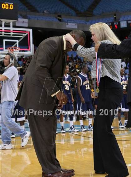 Thumbnail 3 in Rocky Mount vs. Concord (NCHSAA Class 3A Final) photogallery.