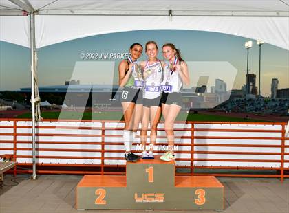 Thumbnail 1 in UIL 3A State Championship photogallery.