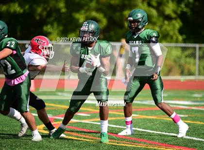 Thumbnail 3 in New Canaan @ Norwalk photogallery.