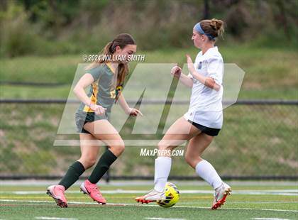 Thumbnail 1 in Delone Catholic @ York Catholic photogallery.