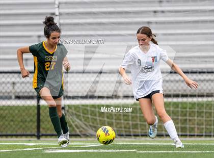 Thumbnail 3 in Delone Catholic @ York Catholic photogallery.