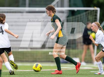 Thumbnail 2 in Delone Catholic @ York Catholic photogallery.