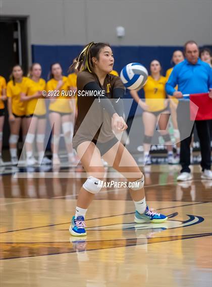 Thumbnail 2 in Francis Parker vs. Santa Fe Christian (CIF SDS D1 Girls Volleyball finals) photogallery.