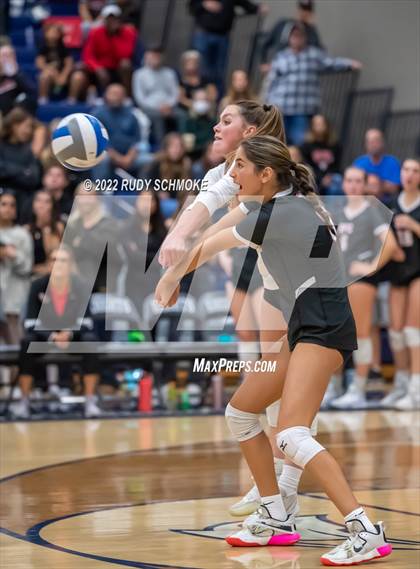 Thumbnail 1 in Francis Parker vs. Santa Fe Christian (CIF SDS D1 Girls Volleyball finals) photogallery.