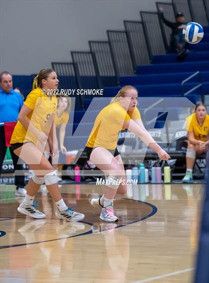 Thumbnail 3 in Francis Parker vs. Santa Fe Christian (CIF SDS D1 Girls Volleyball finals) photogallery.