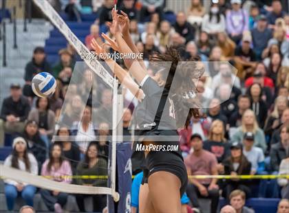 Thumbnail 2 in Francis Parker vs. Santa Fe Christian (CIF SDS D1 Girls Volleyball finals) photogallery.