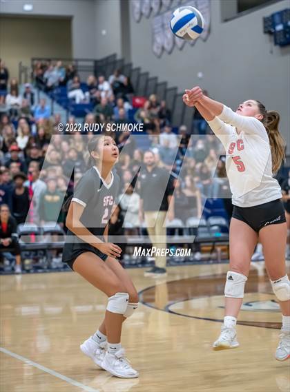 Thumbnail 2 in Francis Parker vs. Santa Fe Christian (CIF SDS D1 Girls Volleyball finals) photogallery.