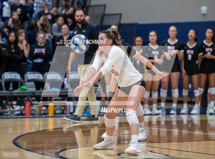 Thumbnail 1 in Francis Parker vs. Santa Fe Christian (CIF SDS D1 Girls Volleyball finals) photogallery.