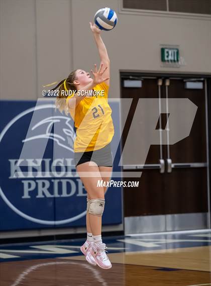 Thumbnail 1 in Francis Parker vs. Santa Fe Christian (CIF SDS D1 Girls Volleyball finals) photogallery.
