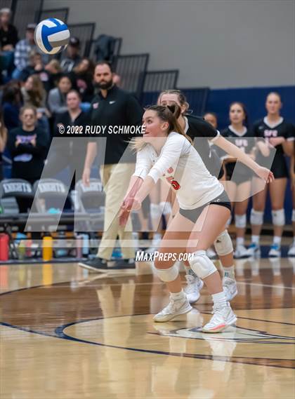 Thumbnail 2 in Francis Parker vs. Santa Fe Christian (CIF SDS D1 Girls Volleyball finals) photogallery.