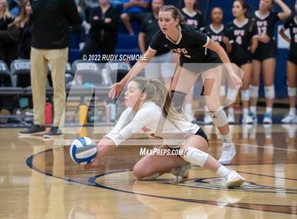 Thumbnail 3 in Francis Parker vs. Santa Fe Christian (CIF SDS D1 Girls Volleyball finals) photogallery.