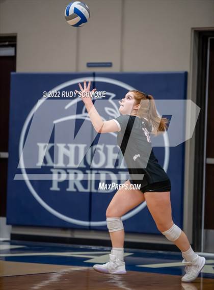 Thumbnail 3 in Francis Parker vs. Santa Fe Christian (CIF SDS D1 Girls Volleyball finals) photogallery.