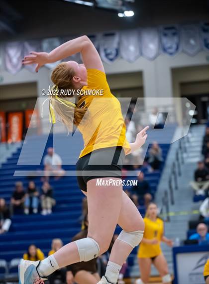 Thumbnail 3 in Francis Parker vs. Santa Fe Christian (CIF SDS D1 Girls Volleyball finals) photogallery.