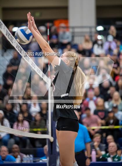 Thumbnail 2 in Francis Parker vs. Santa Fe Christian (CIF SDS D1 Girls Volleyball finals) photogallery.