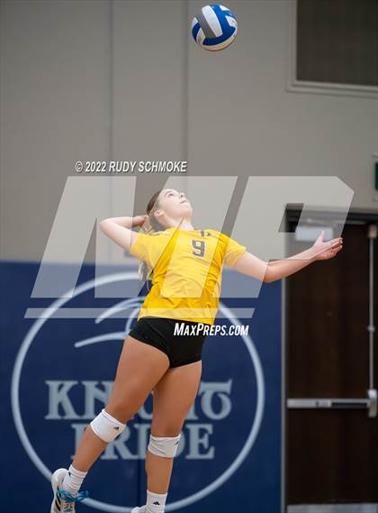 Thumbnail 1 in Francis Parker vs. Santa Fe Christian (CIF SDS D1 Girls Volleyball finals) photogallery.