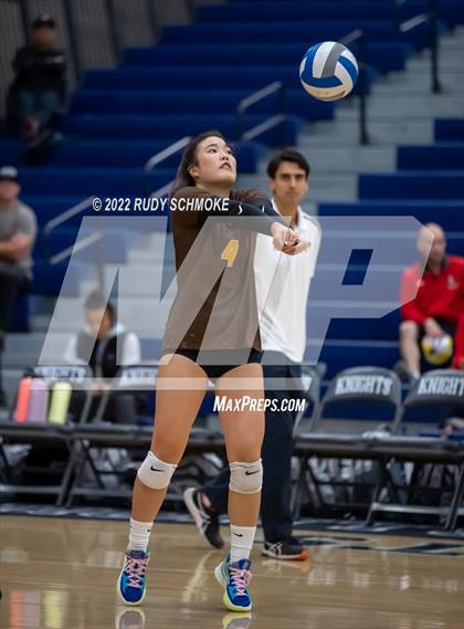 Thumbnail 2 in Francis Parker vs. Santa Fe Christian (CIF SDS D1 Girls Volleyball finals) photogallery.