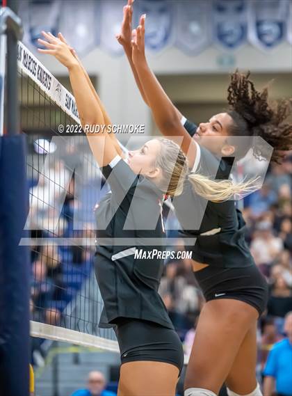 Thumbnail 2 in Francis Parker vs. Santa Fe Christian (CIF SDS D1 Girls Volleyball finals) photogallery.