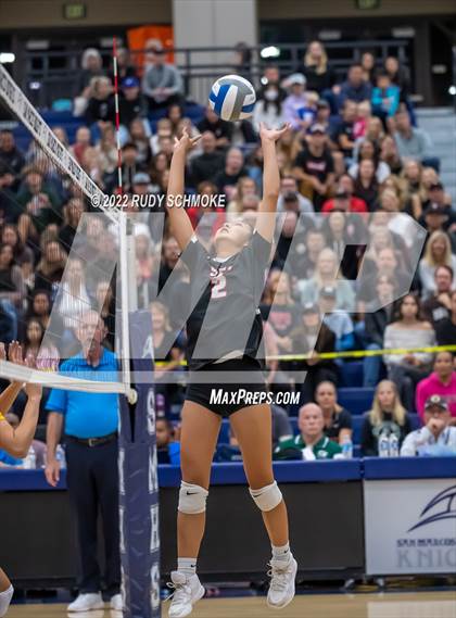 Thumbnail 3 in Francis Parker vs. Santa Fe Christian (CIF SDS D1 Girls Volleyball finals) photogallery.