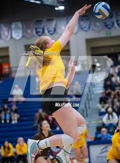 Thumbnail 1 in Francis Parker vs. Santa Fe Christian (CIF SDS D1 Girls Volleyball finals) photogallery.
