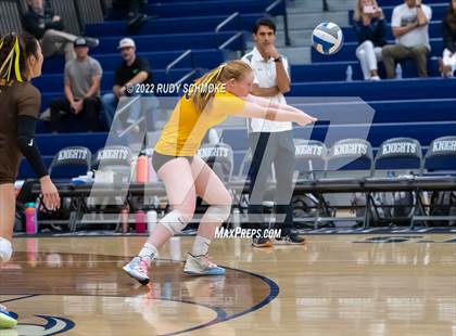 Thumbnail 2 in Francis Parker vs. Santa Fe Christian (CIF SDS D1 Girls Volleyball finals) photogallery.