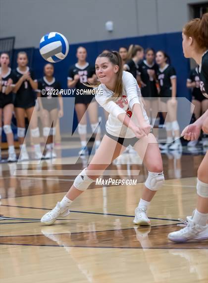 Thumbnail 1 in Francis Parker vs. Santa Fe Christian (CIF SDS D1 Girls Volleyball finals) photogallery.