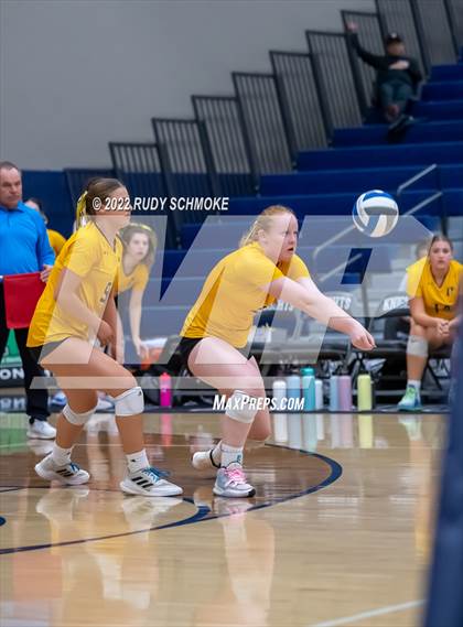 Thumbnail 2 in Francis Parker vs. Santa Fe Christian (CIF SDS D1 Girls Volleyball finals) photogallery.