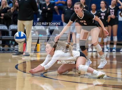 Thumbnail 1 in Francis Parker vs. Santa Fe Christian (CIF SDS D1 Girls Volleyball finals) photogallery.