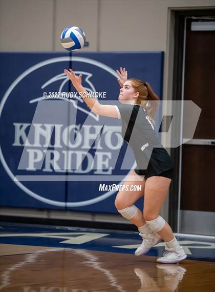 Thumbnail 2 in Francis Parker vs. Santa Fe Christian (CIF SDS D1 Girls Volleyball finals) photogallery.