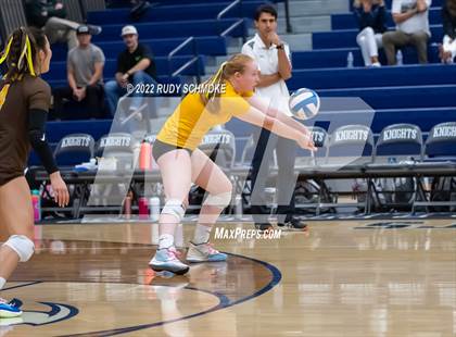 Thumbnail 1 in Francis Parker vs. Santa Fe Christian (CIF SDS D1 Girls Volleyball finals) photogallery.