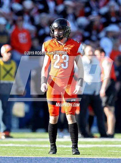 Thumbnail 2 in Duncanville vs. Rockwall (UIL 6A Division 1 Semifinal) photogallery.