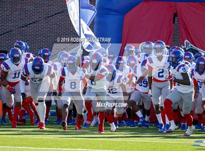 Thumbnail 1 in Duncanville vs. Rockwall (UIL 6A Division 1 Semifinal) photogallery.