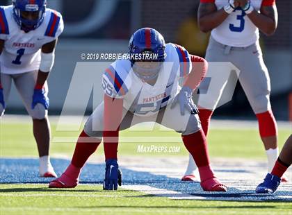 Thumbnail 1 in Duncanville vs. Rockwall (UIL 6A Division 1 Semifinal) photogallery.