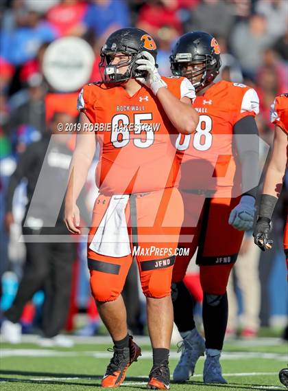 Thumbnail 1 in Duncanville vs. Rockwall (UIL 6A Division 1 Semifinal) photogallery.