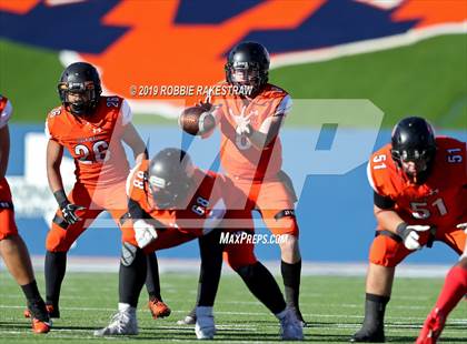Thumbnail 1 in Duncanville vs. Rockwall (UIL 6A Division 1 Semifinal) photogallery.