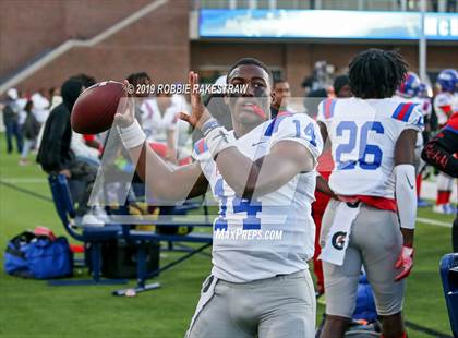 Thumbnail 1 in Duncanville vs. Rockwall (UIL 6A Division 1 Semifinal) photogallery.